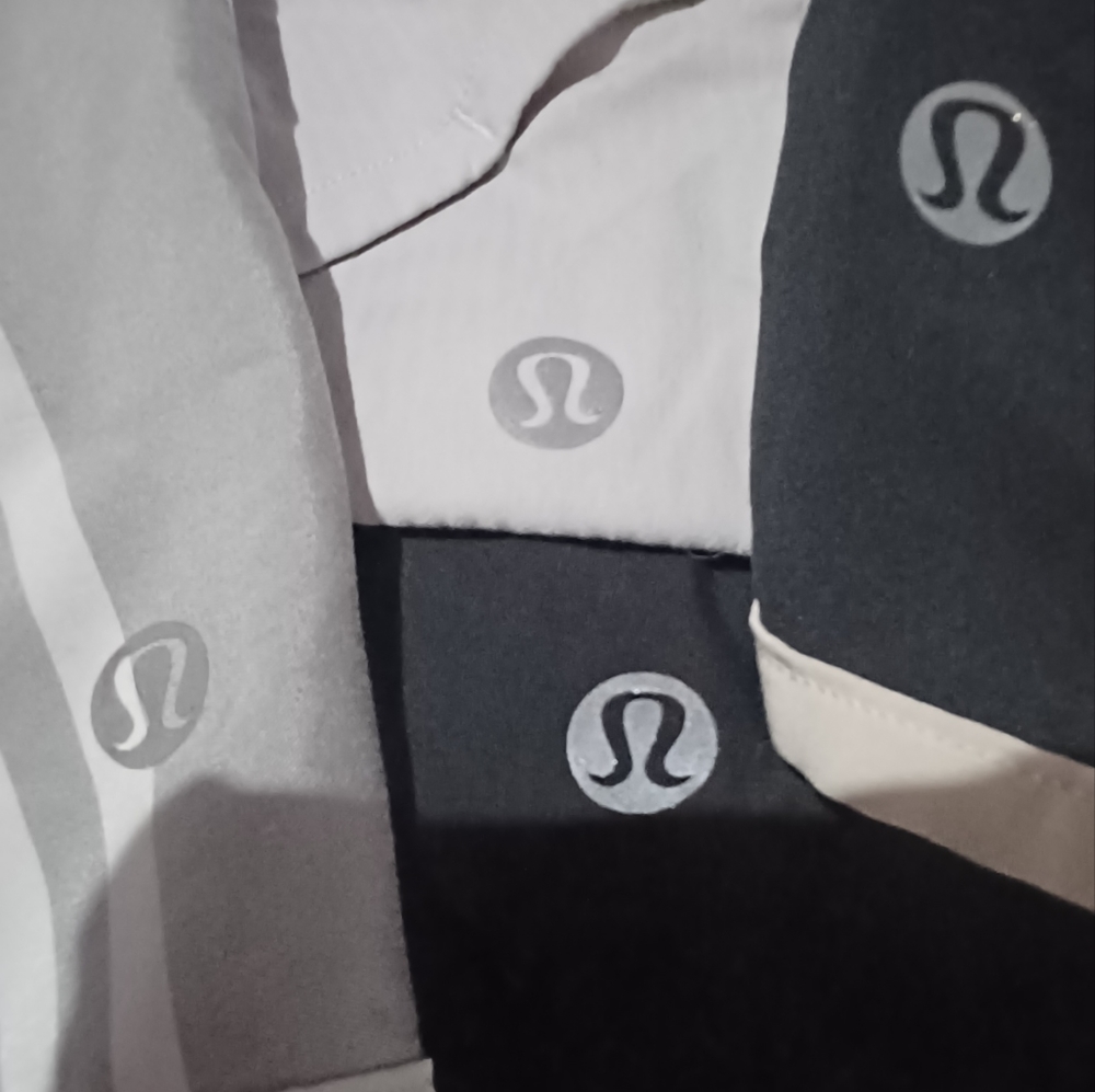 Lululemon MOVING SALE- shorts bundle size 4
